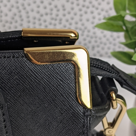 Calvin Klein Saffiano Black Square Tote w/ Detachable Shoulder Strap - Picture 3 of 16